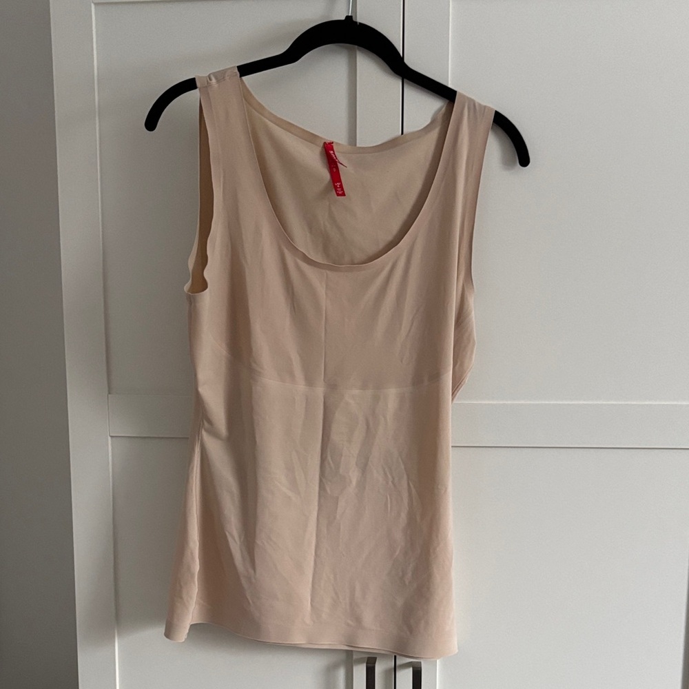 SPANX Nude Beige Sleek Scoop Neck Camisole Size L